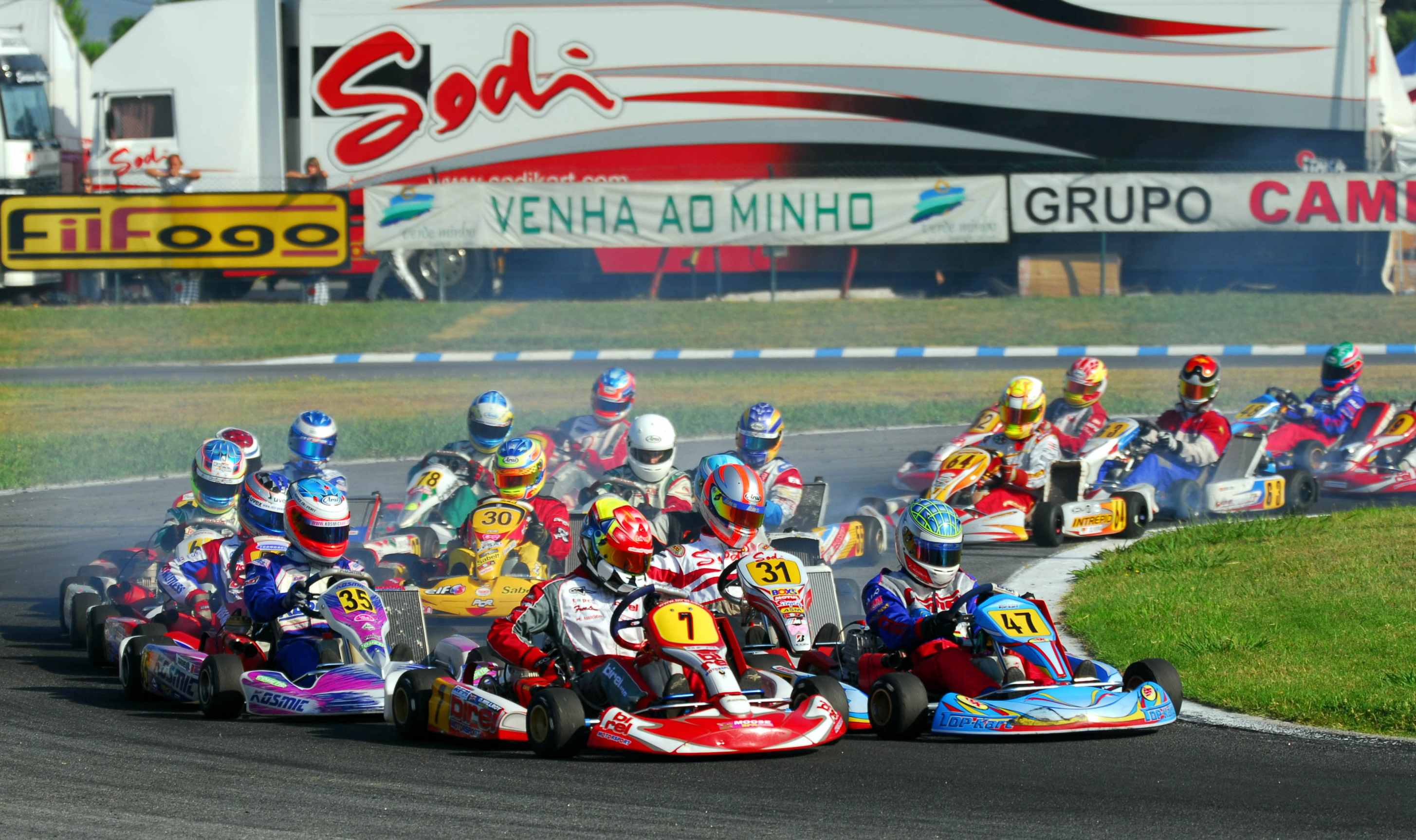 Karting en Paracaidismo Galicia Karting Paracaidismo Galicia Braga
